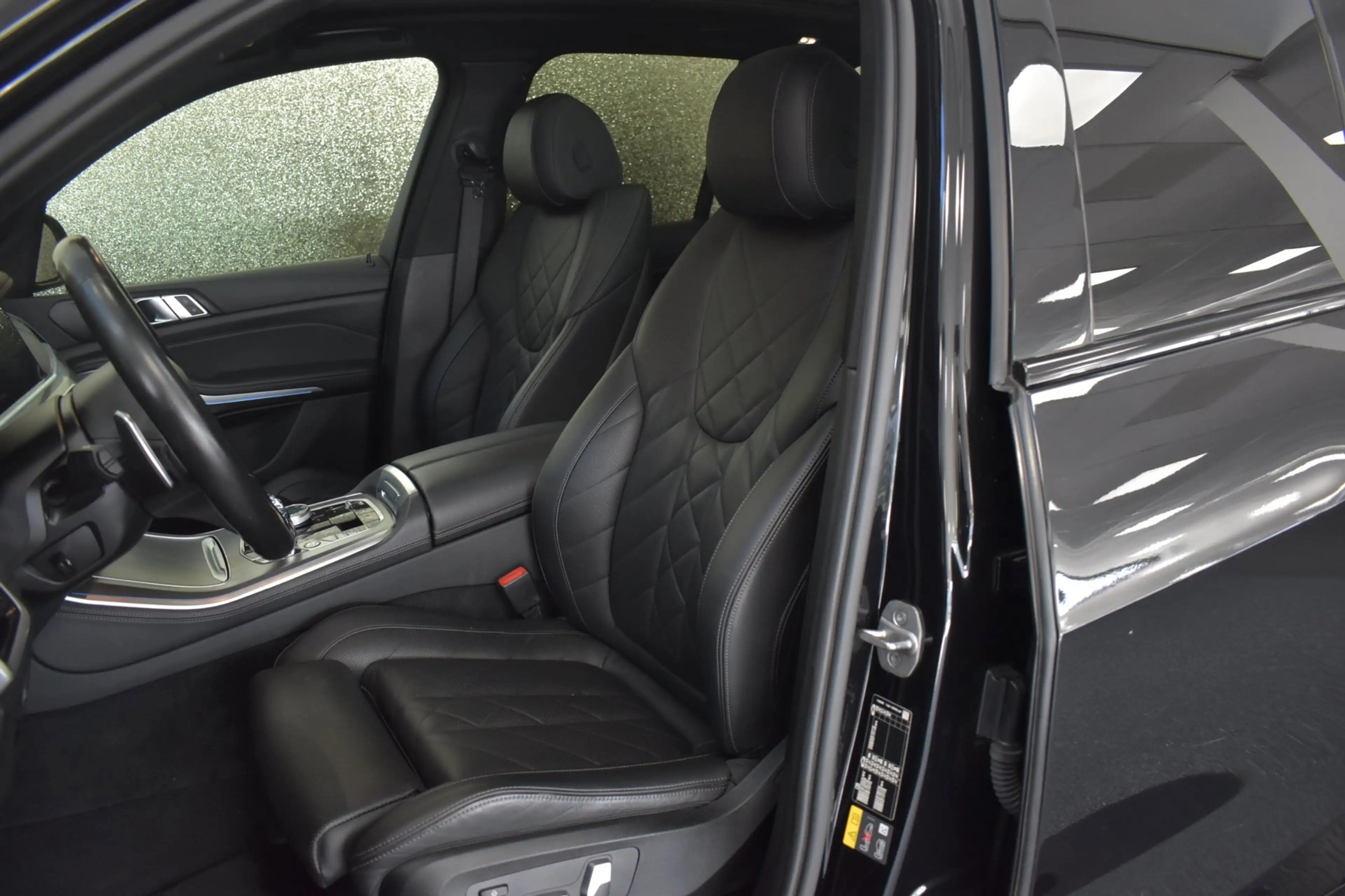 BMW X5 45e M-Sport xDrive 394pk | AKRAPOVIC | CRYSTAL POO — photo 3
