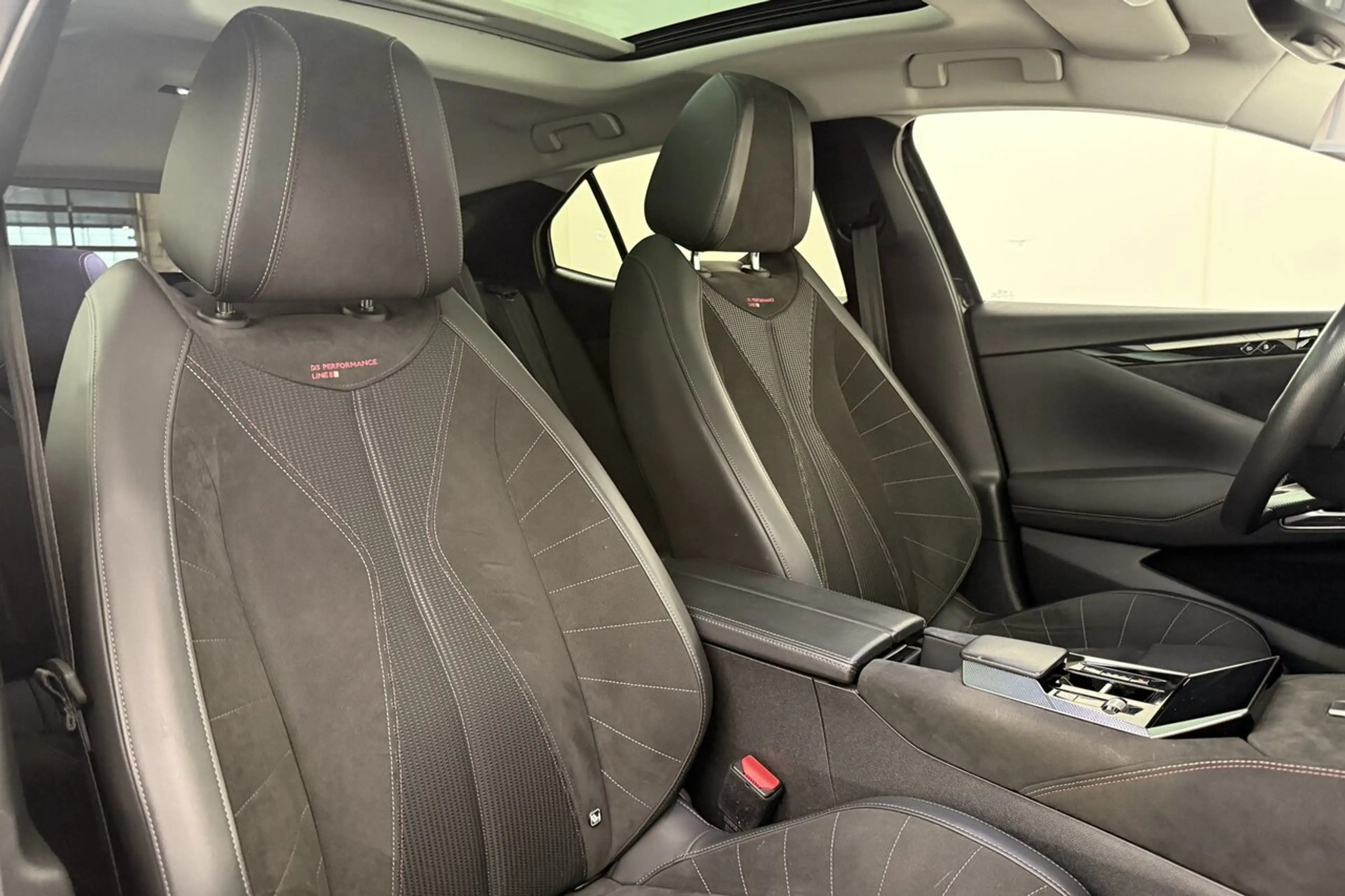DS Automobiles DS 4 E-TENSE - 225PK - PERFORMANCE LINE — photo 8