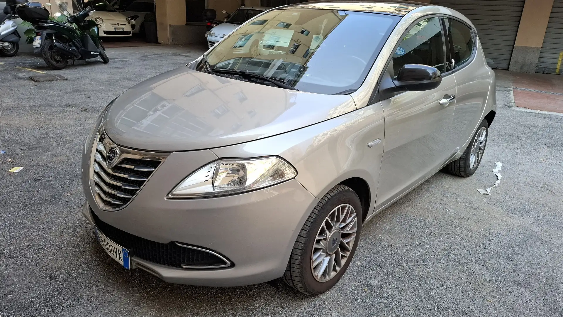 Lancia Ypsilon 0.9 t.air Gold s&s 85cv - 1