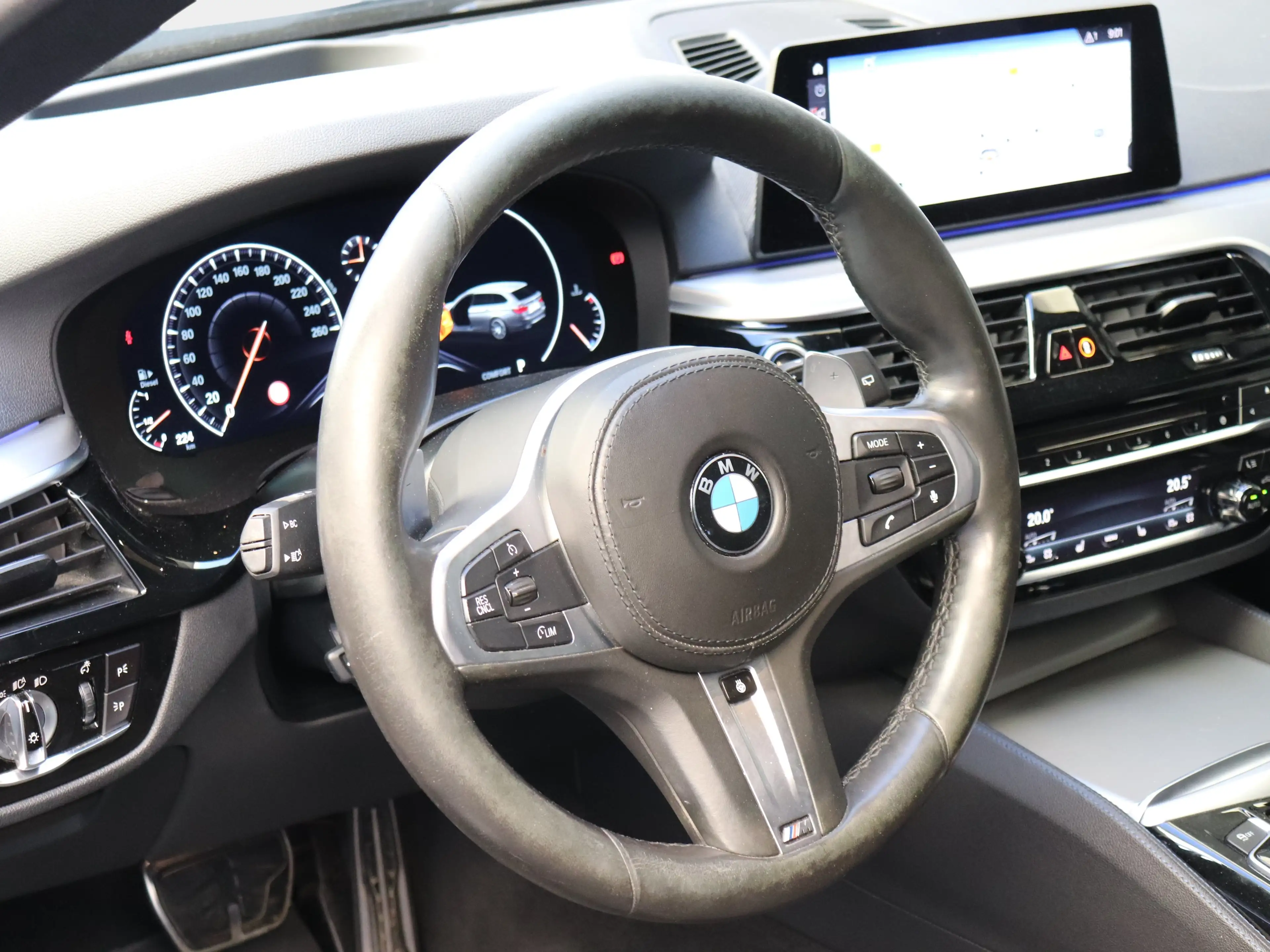 BMW 550 M550d xDrive Touring Verkauf nur an Händler — photo 10