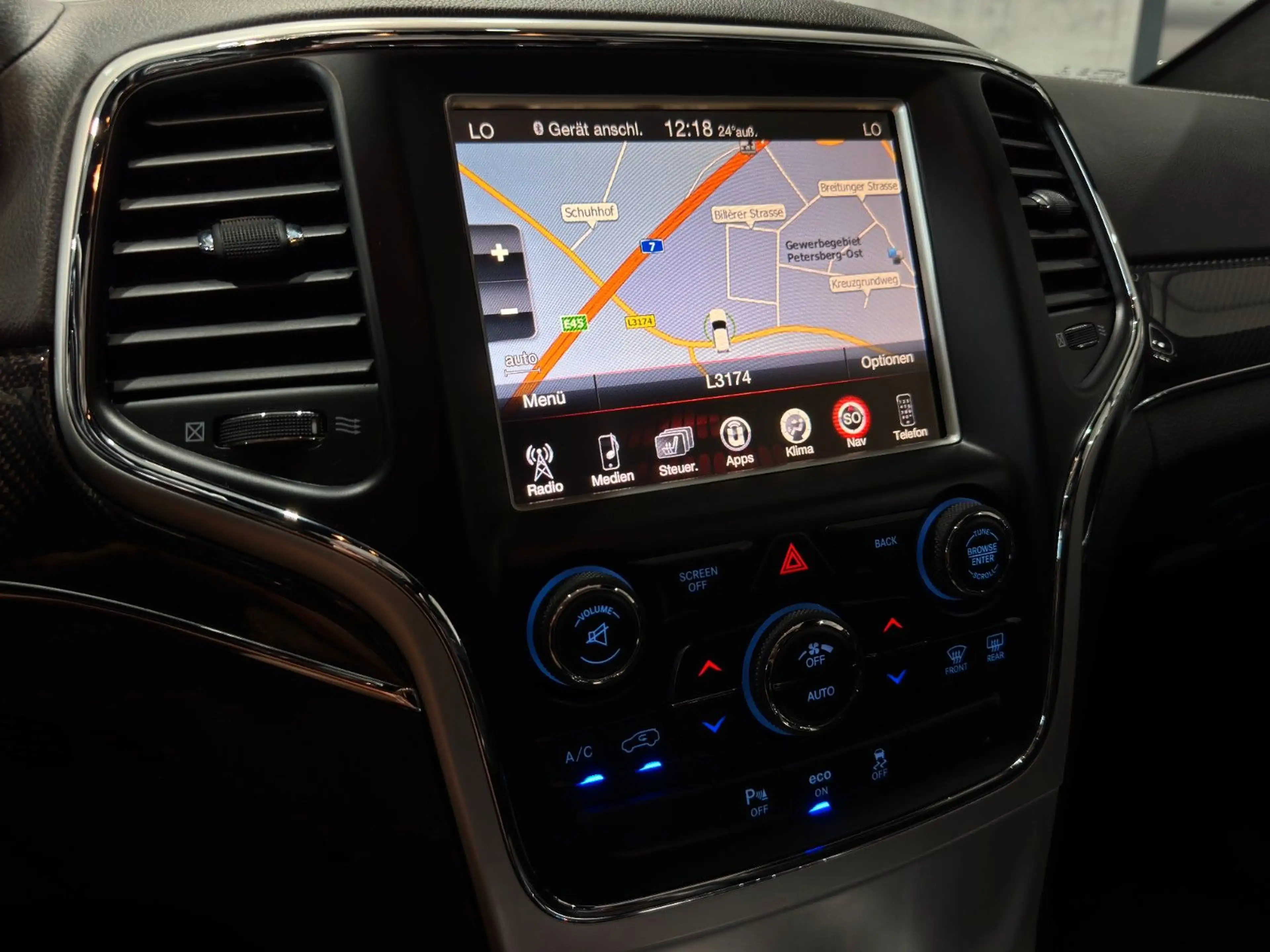 Jeep Grand Cherokee Grand/Cherokee/6.4/V8/HEMI/SRT/PANO/LED/RFK/POWE — photo 13