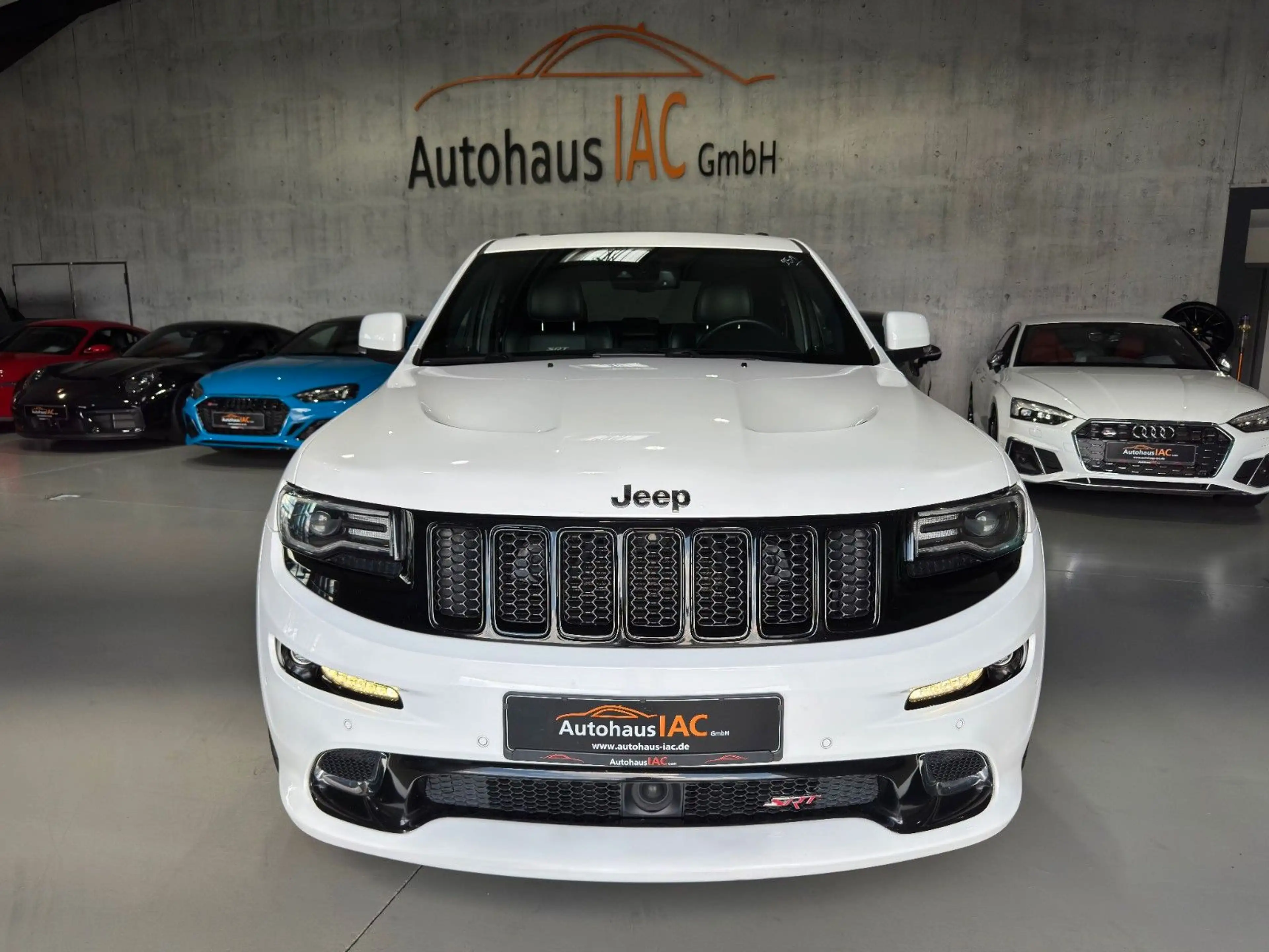 Jeep Grand Cherokee Grand/Cherokee/6.4/V8/HEMI/SRT/PANO/LED/RFK/POWE — photo 3