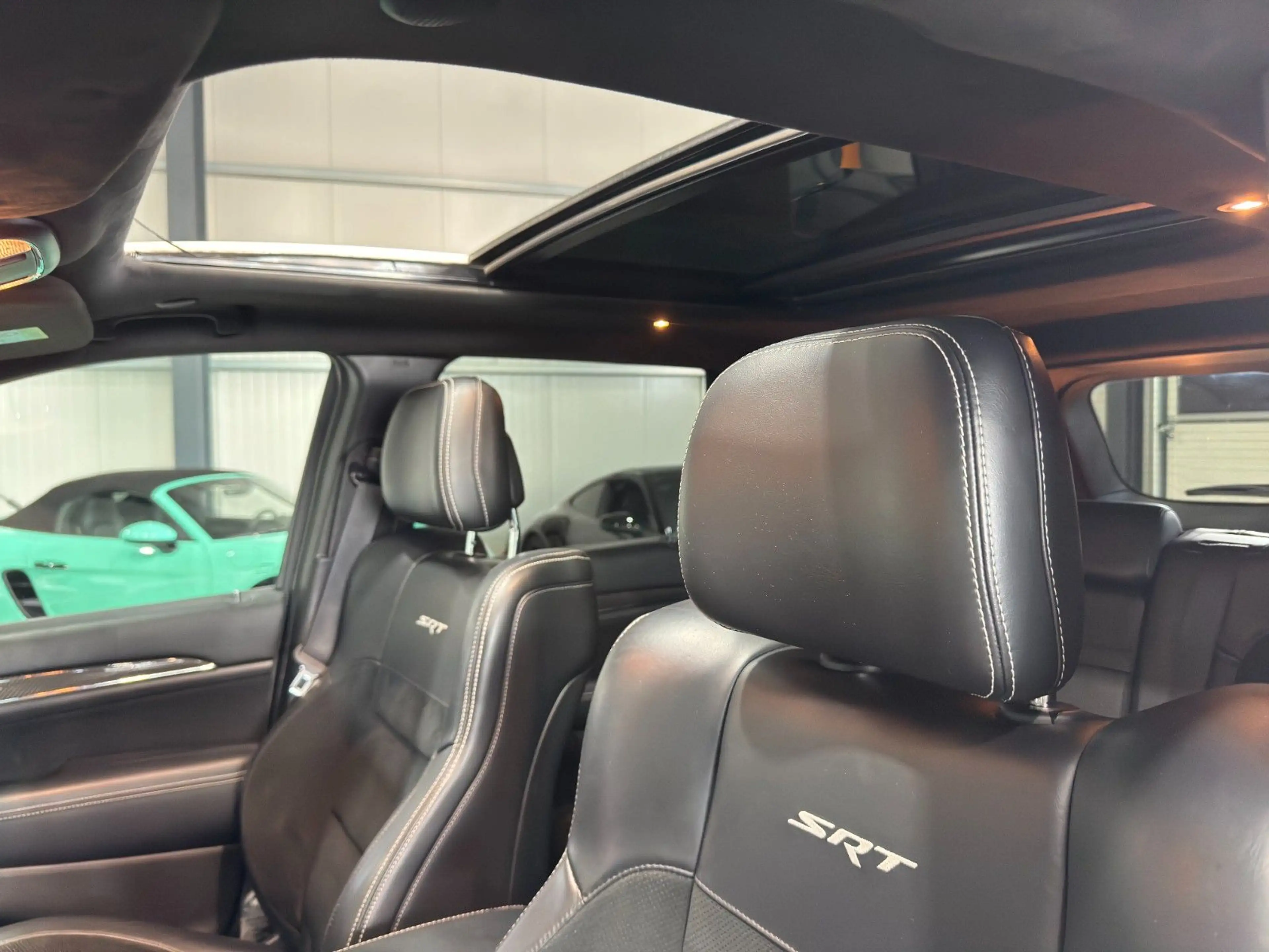 Jeep Grand Cherokee Grand/Cherokee/6.4/V8/HEMI/SRT/PANO/LED/RFK/POWE — photo 9