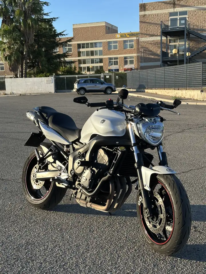Yamaha FZ 6
