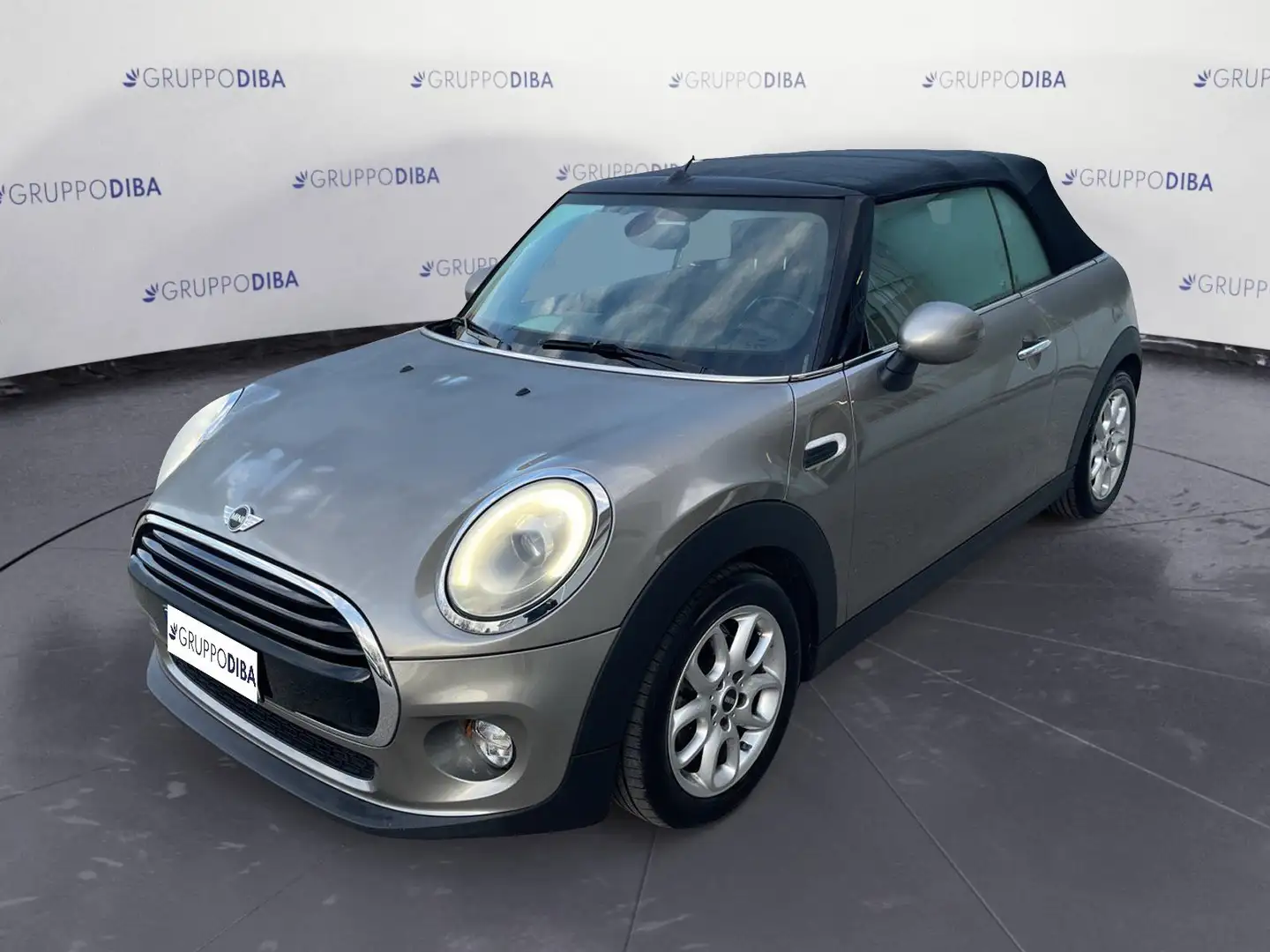 MINI Cooper D Cabrio 2016 Diesel 1.5 Cooper D Boost Argento - 1