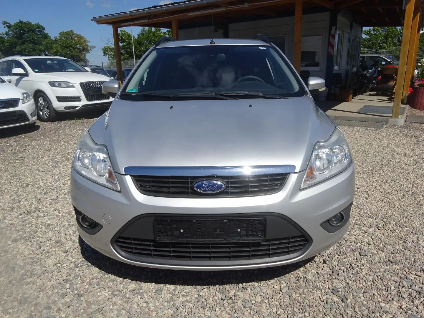 Ford Focus 1,6 Style Turnier Grau - 2