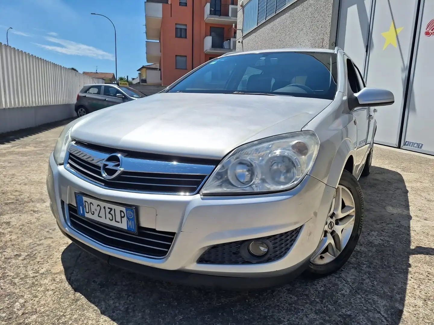Opel Astra 1.4 16V GPL Grigio - 1