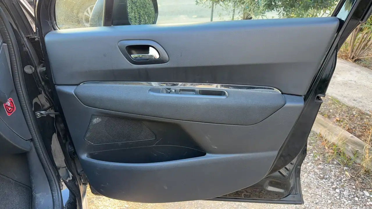 Peugeot 3008 3008 — photo 24