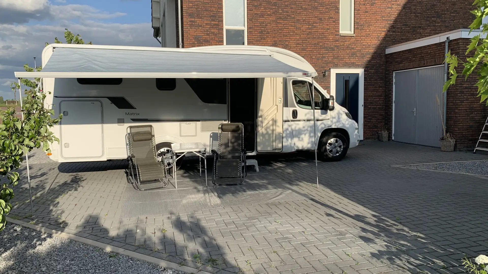 Adria Matrix M670SL Compleet instapklaar en in nieu Weiß - 2