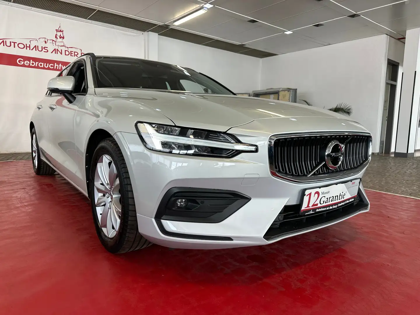 Volvo V60 V60 Kombi Business Edition//DAB//LED// Silber - 1