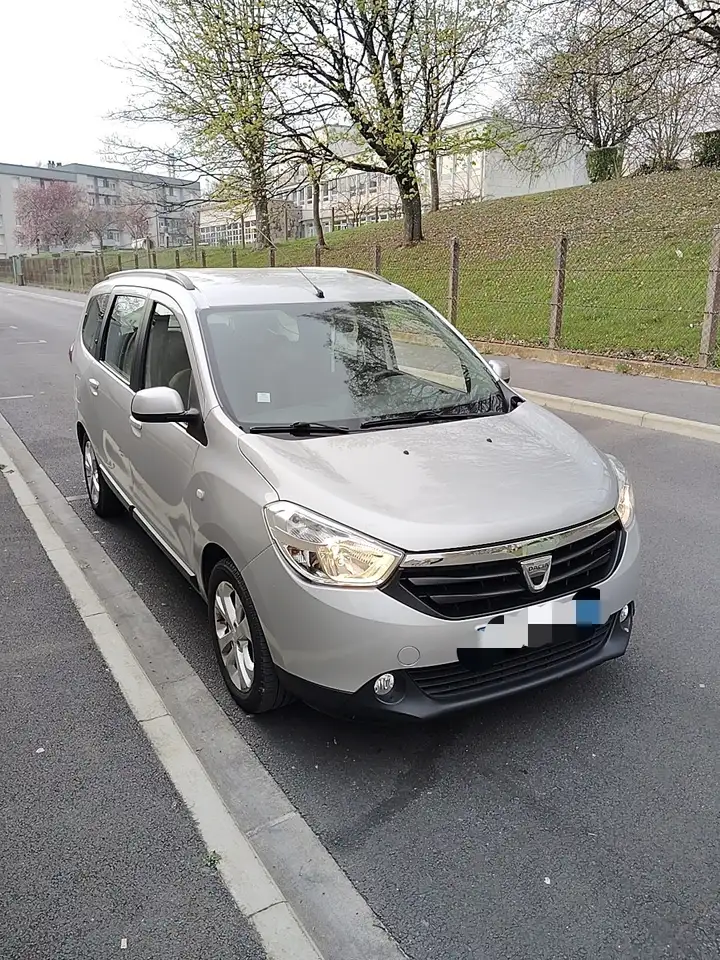 Dacia Lodgy 1.5 dCI 110 FAP 7 places Prestige