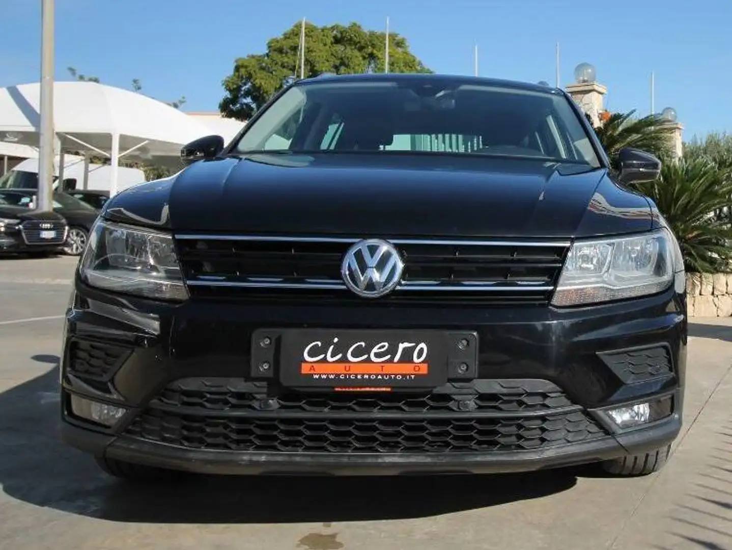 Volkswagen Tiguan 2.0 tdi Business 4motion 150cv dsg | 2016 Negro - 2