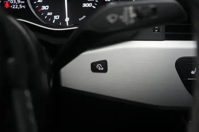 Audi S5 view 25