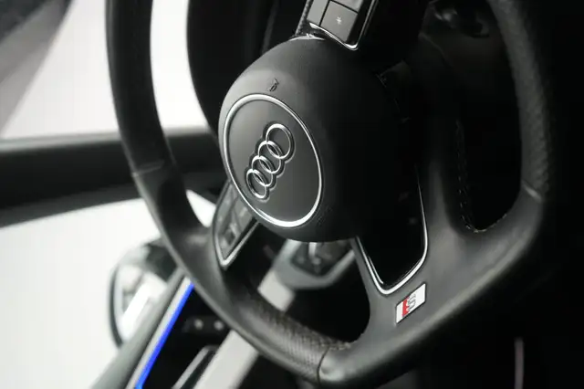 Audi S5 view 22