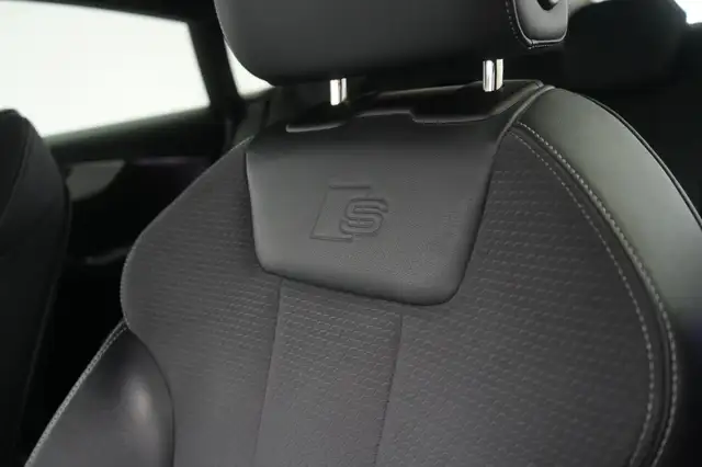 Audi S5 view 27