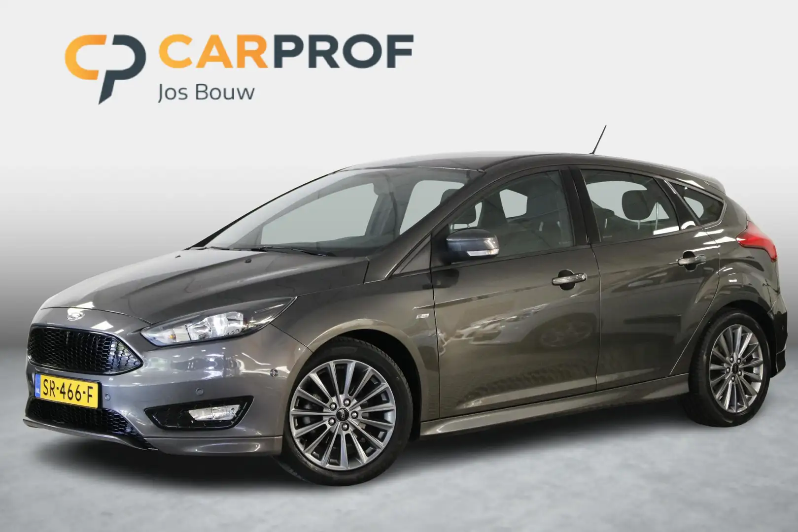 Ford Focus 1.0 Ecoboost ST-Line 125 PK. Airco | Cruise | Carp Grijs - 1