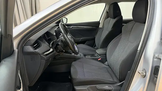 Skoda Octavia view 12