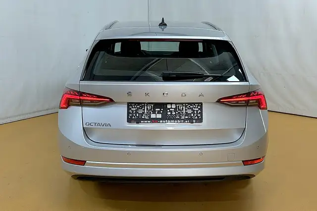 Skoda Octavia view 18