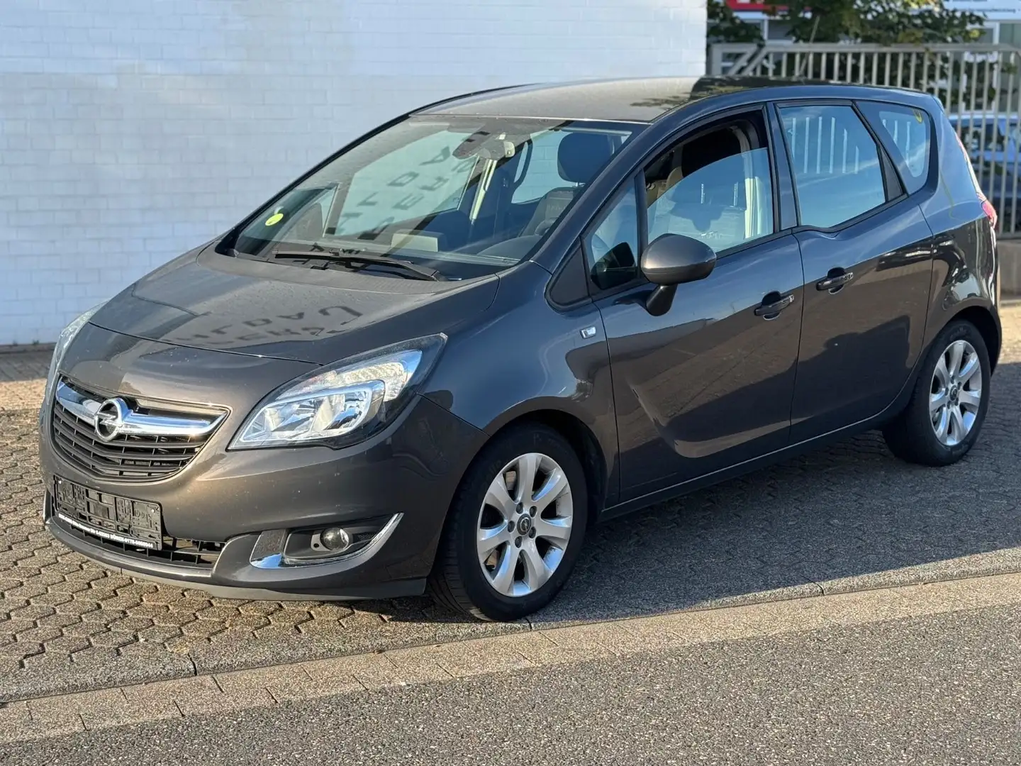 Opel Meriva B Edition/Klimaautomatik/Euro6 Grau - 1
