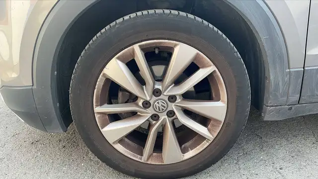 Volkswagen T-Cross view 18