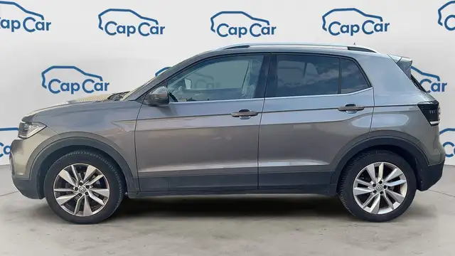 Volkswagen T-Cross view 2