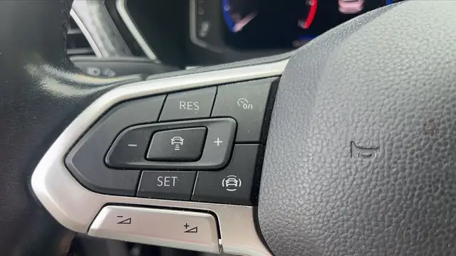 Volkswagen T-Cross view 24