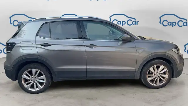 Volkswagen T-Cross view 4