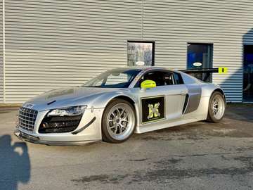 5.2 FSI quattro R tronic