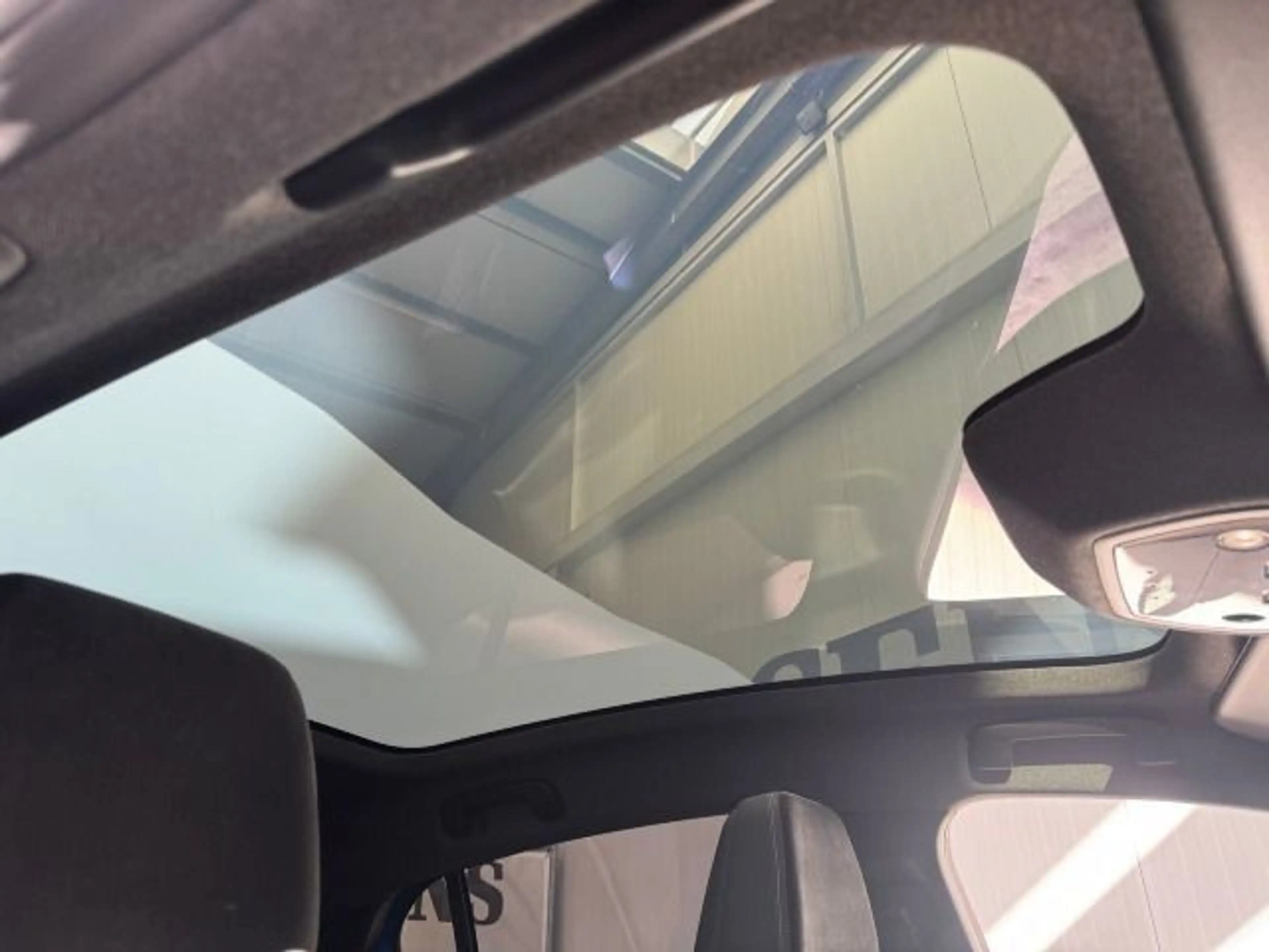 Renault Rafale 1.2 E-TECH Plug-in Hybrid 300 Atelier Alp — photo 12