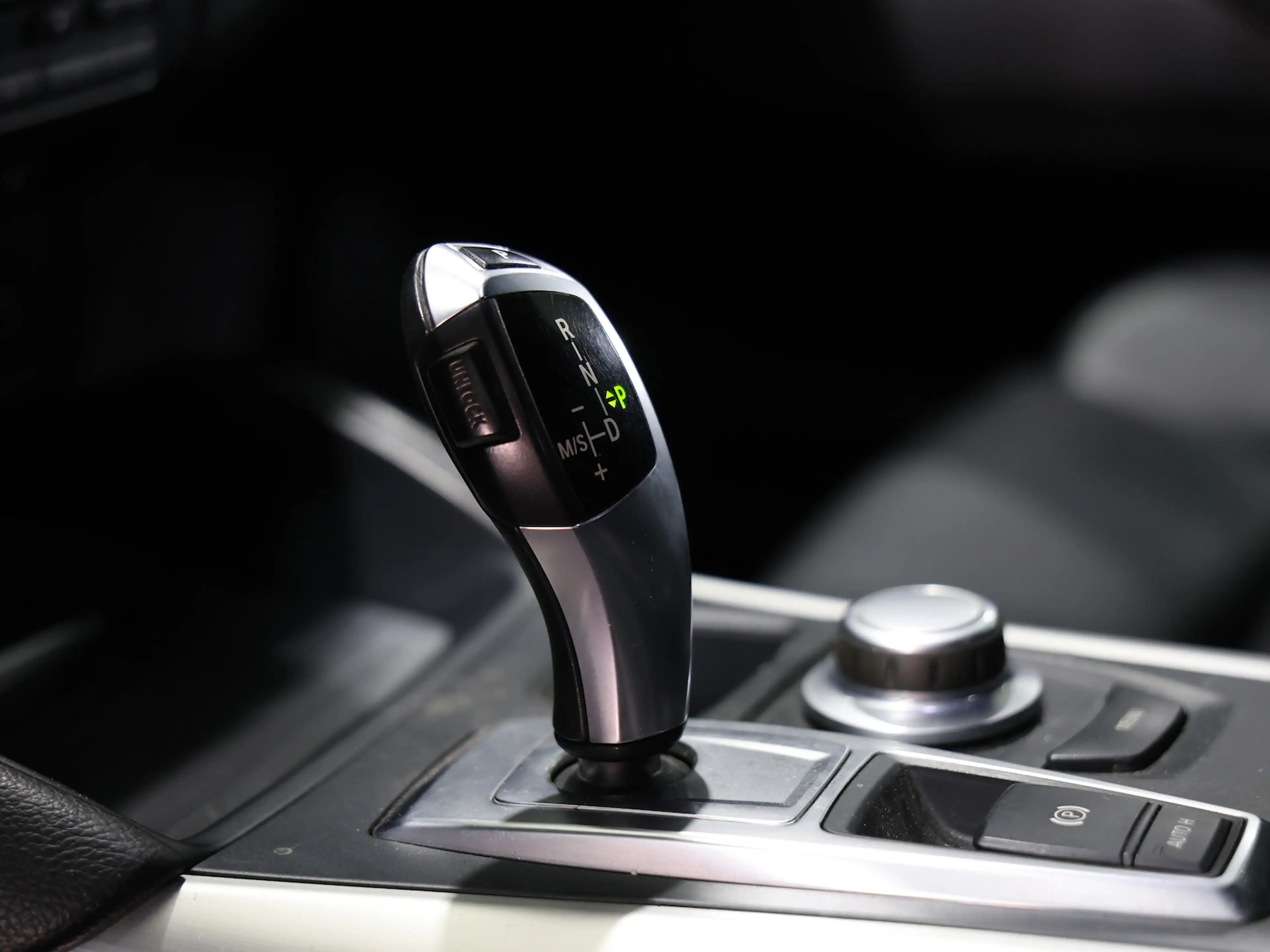 BMW X6 xDrive 35d SHADOW / LEDER / NAVI-PROFESSIONAL — photo 14