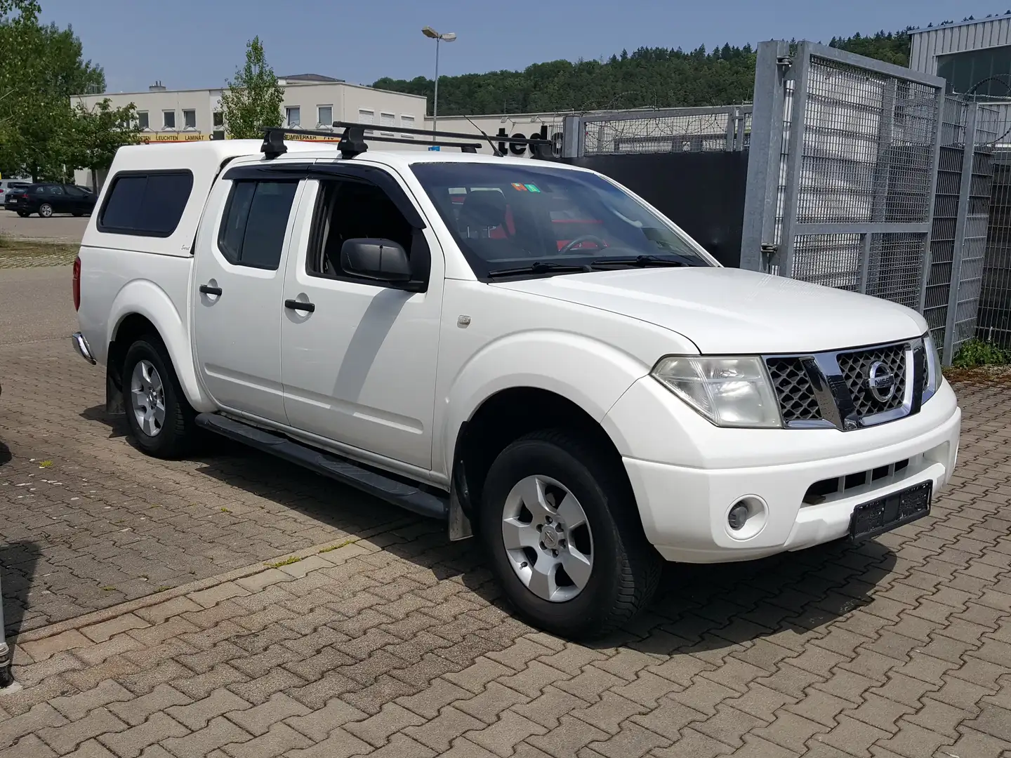 Nissan Navara Business Weiß - 2
