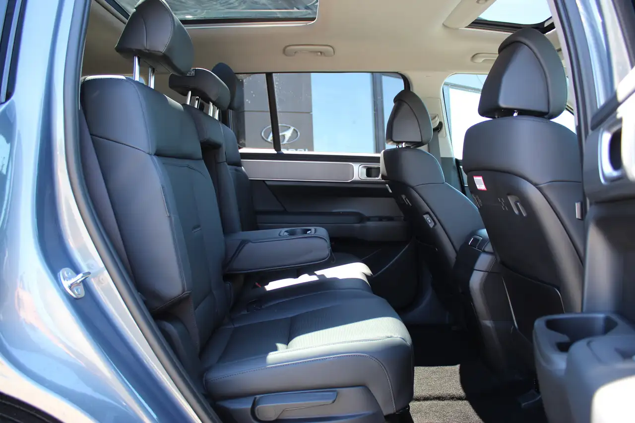 Hyundai SANTA FE снимка Hyundai SANTA FE