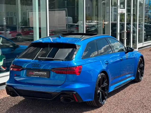 Audi RS6 Avant view 13