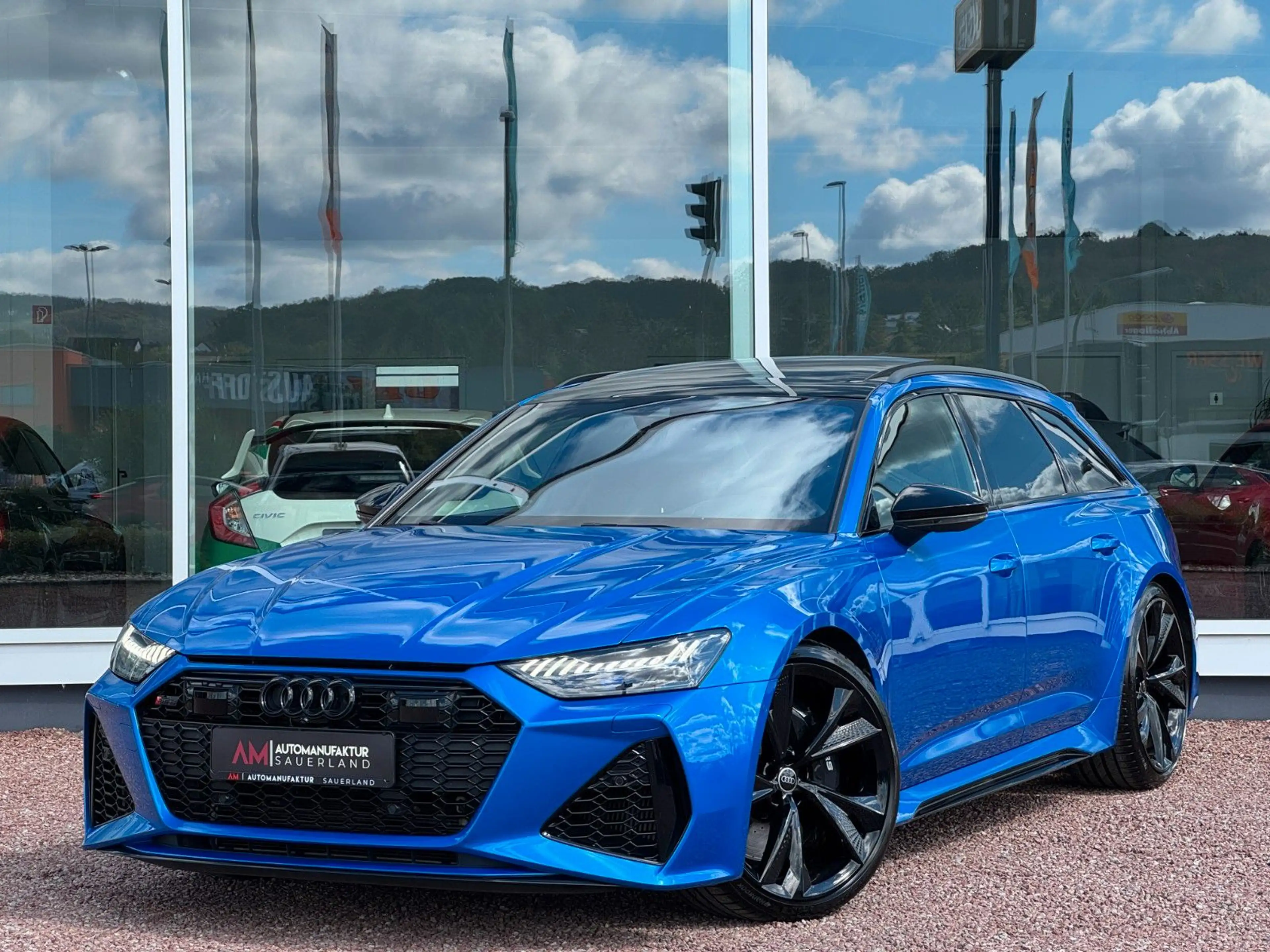 Audi RS6 Avant 4.0 TFSI quattro*Pano*B&O*HUD*Luft*