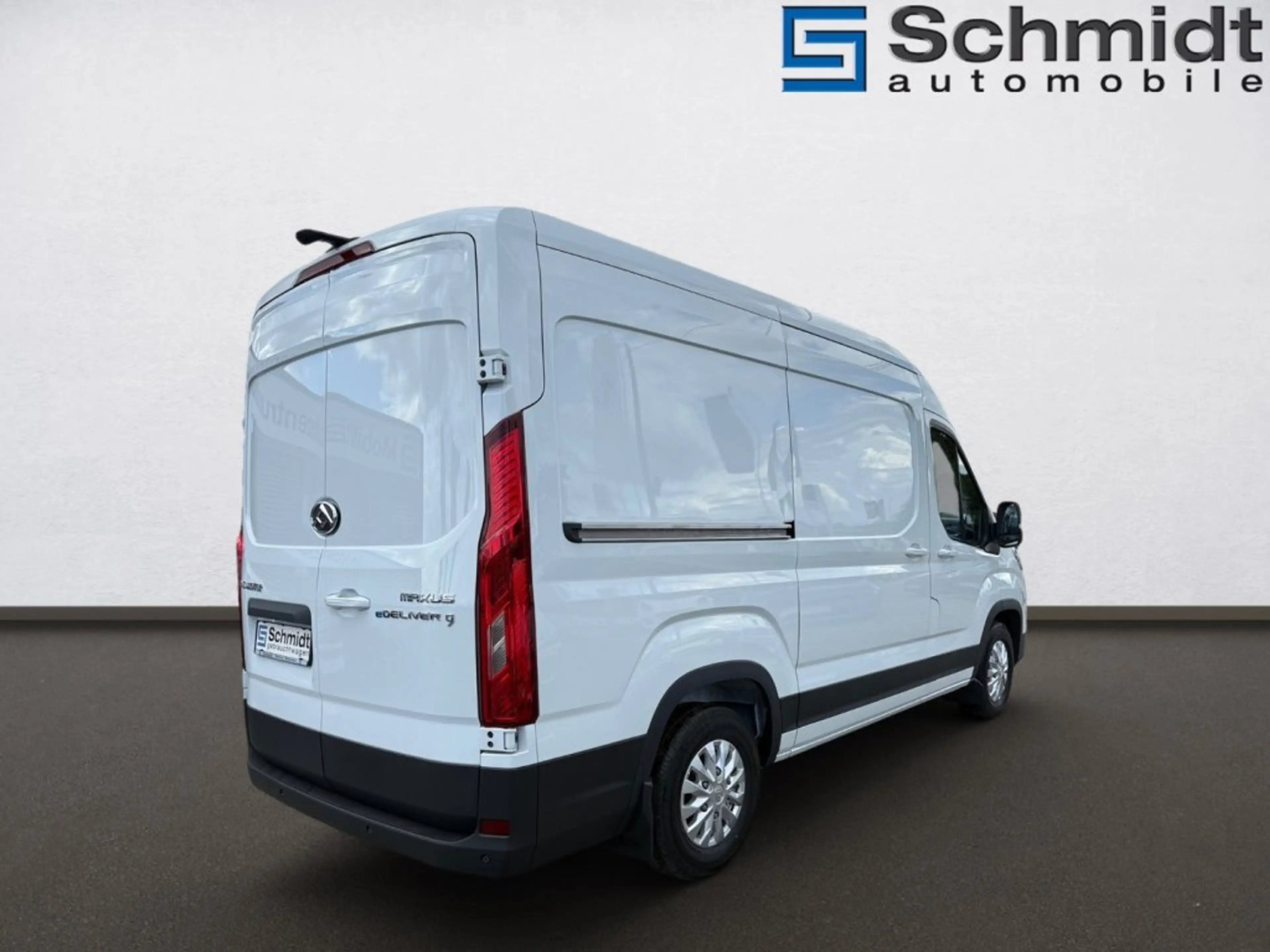 Maxus eDeliver 3 MAXUS eDeliver9 L2H2 72kWh — photo 4