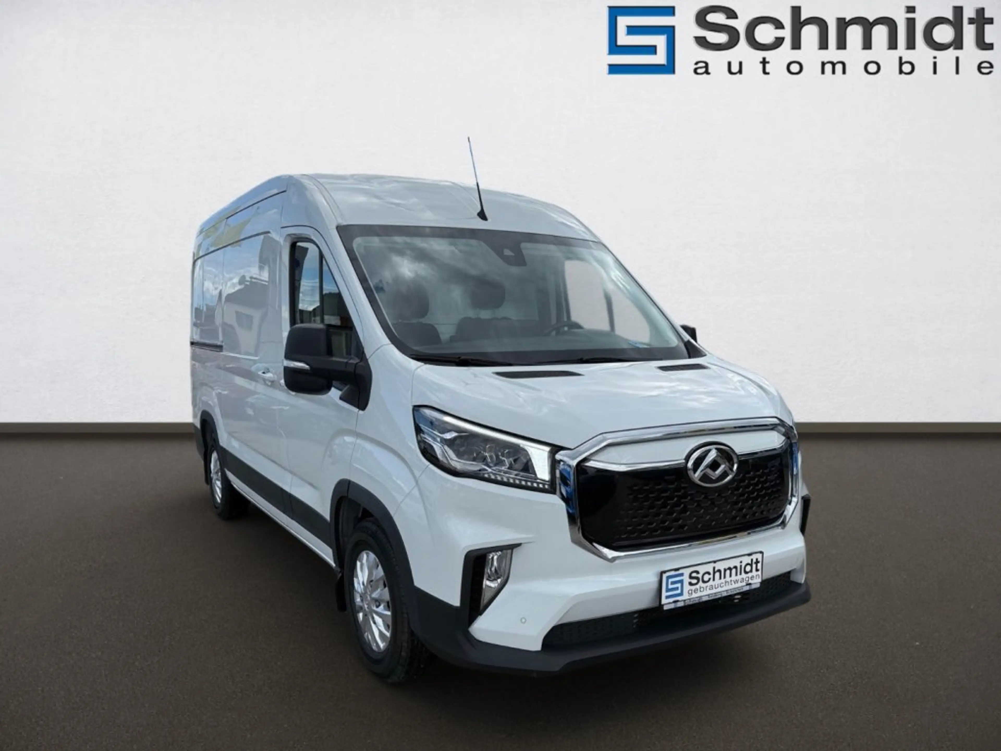 Maxus eDeliver 3 MAXUS eDeliver9 L2H2 72kWh — photo 6