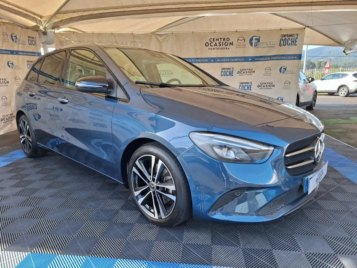 Mercedes-Benz B 200 200d 8G-DCT Bleu - 1