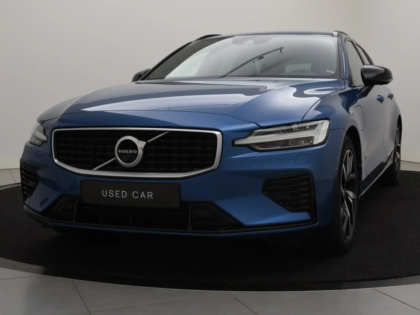 Volvo V60 T8 PLUG-IN HYBRID R-DESIGN 360GR CAM ACC BLIS KEYL Bleu - 2