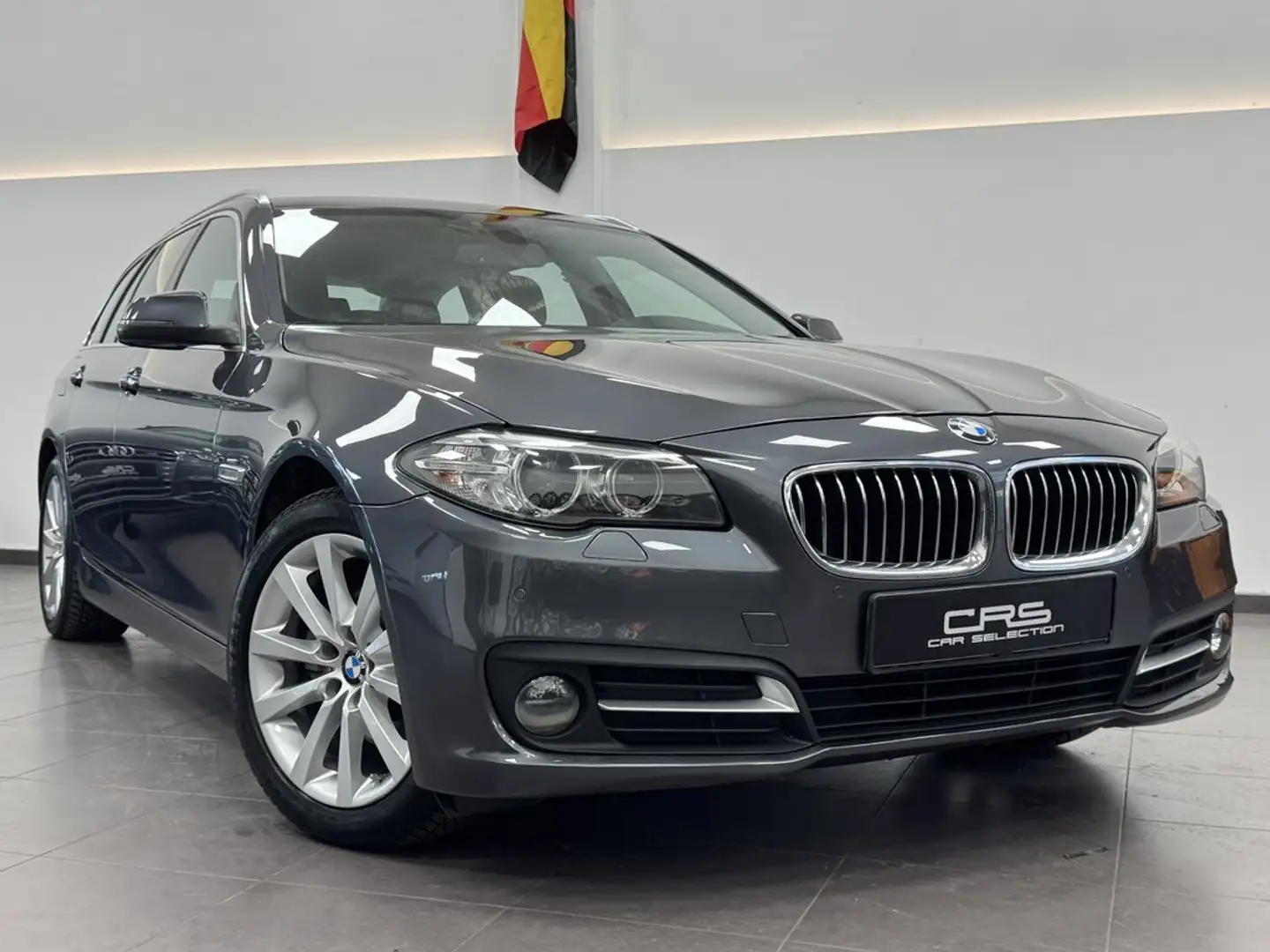 BMW Active Hybrid 5 520dA xDrive Touring Gris - 1