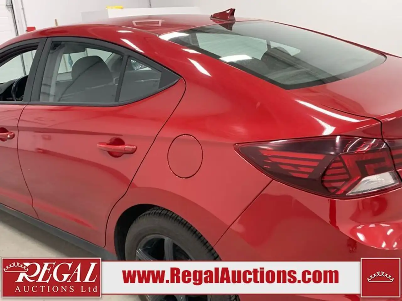 Hyundai ELANTRA снимка Hyundai ELANTRA