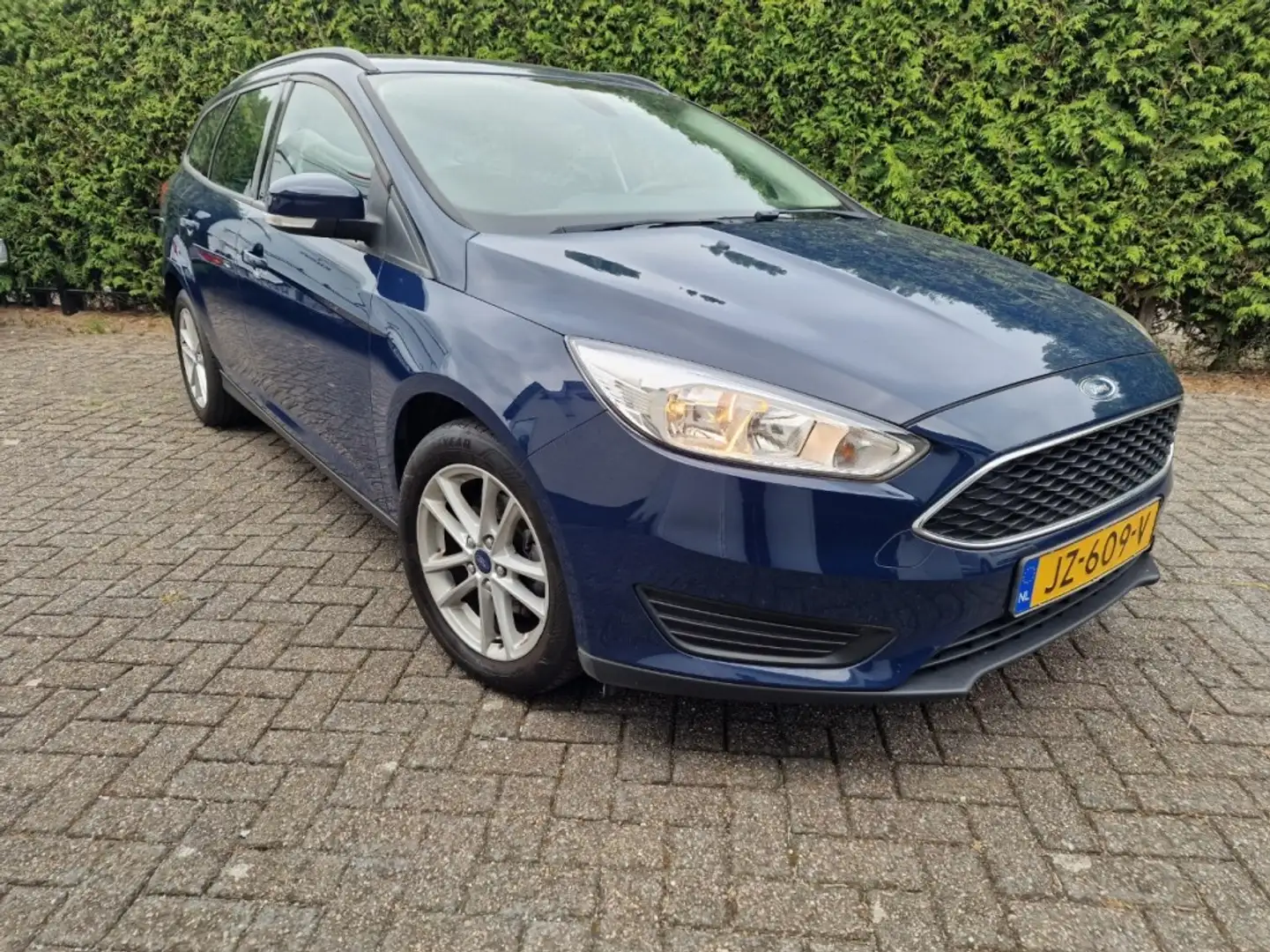 Ford Focus 1.0 nieuw model, navi, Nieuwe distributie Blauw - 2