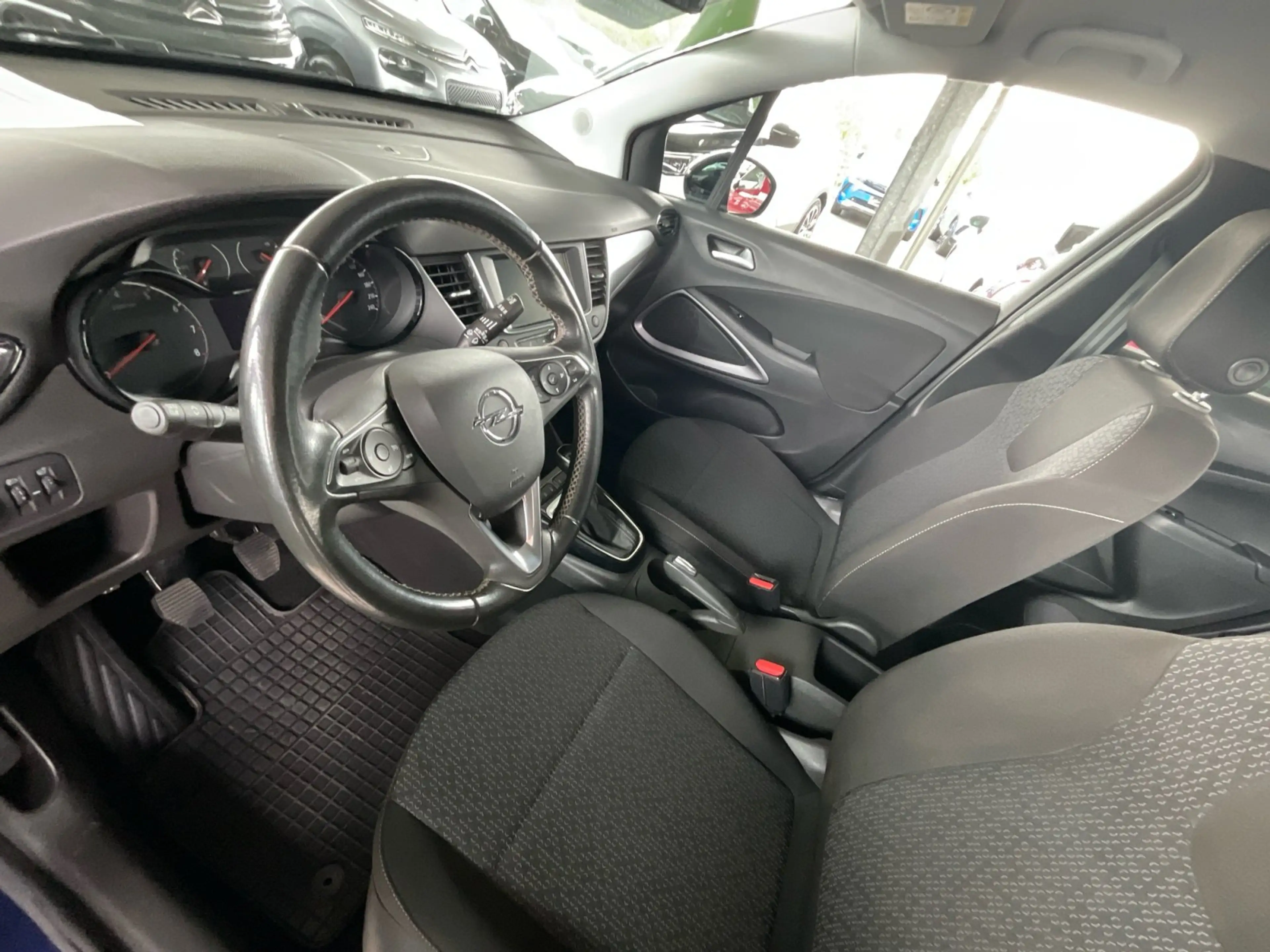Opel Crossland Anhängerkupplung Klima, CarPlay, Radio — photo 12