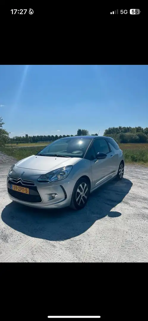 Citroen DS3 1.2 VTi So Chic- lage en NAP km! Airco,Navi,cruise Grijs - 1