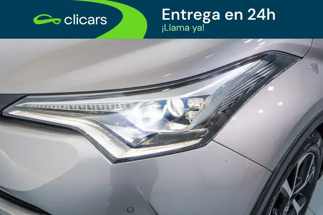 Toyota C-HR view 10