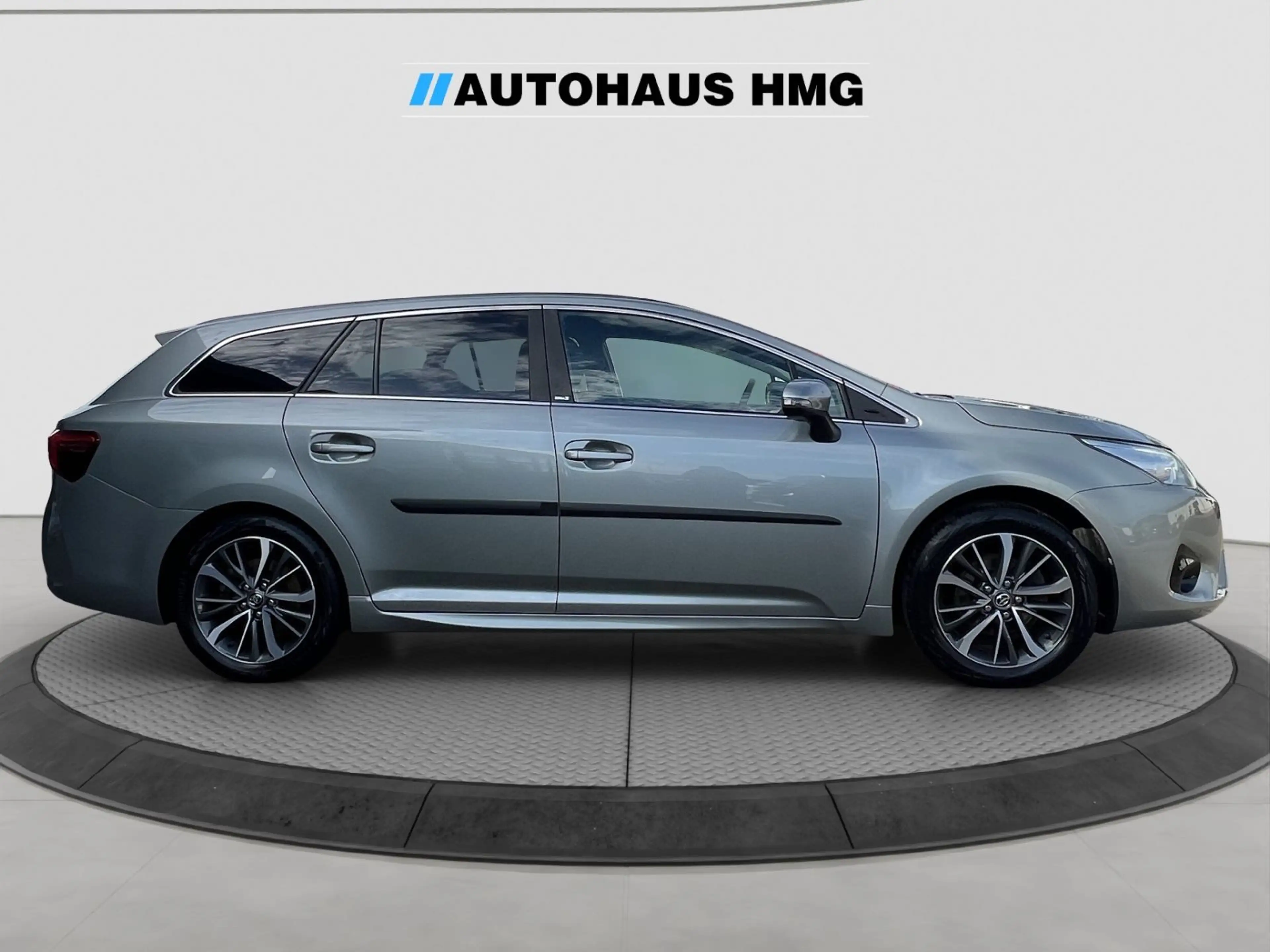 Toyota Avensis TS Edition-S *1.HAND*NAVI*SITZHZ*KAM*AHK — photo 6