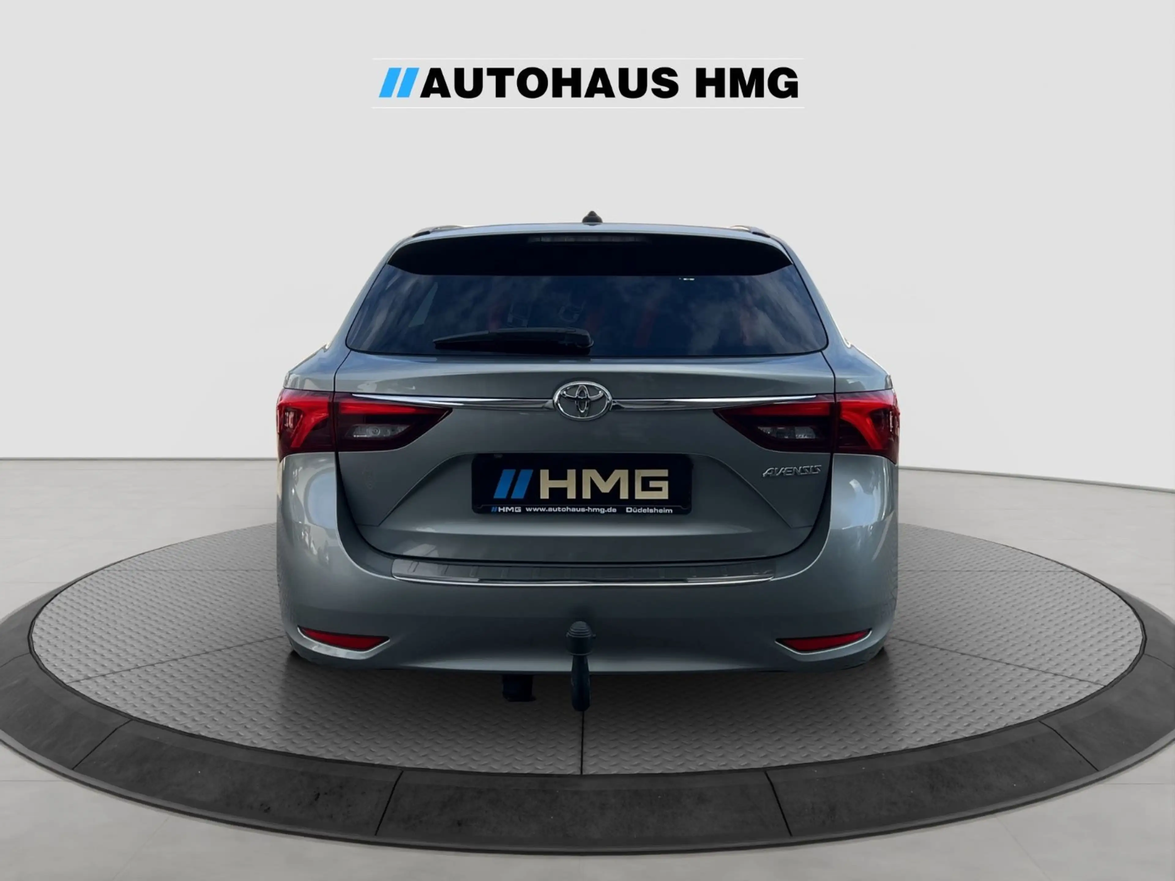 Toyota Avensis TS Edition-S *1.HAND*NAVI*SITZHZ*KAM*AHK — photo 4