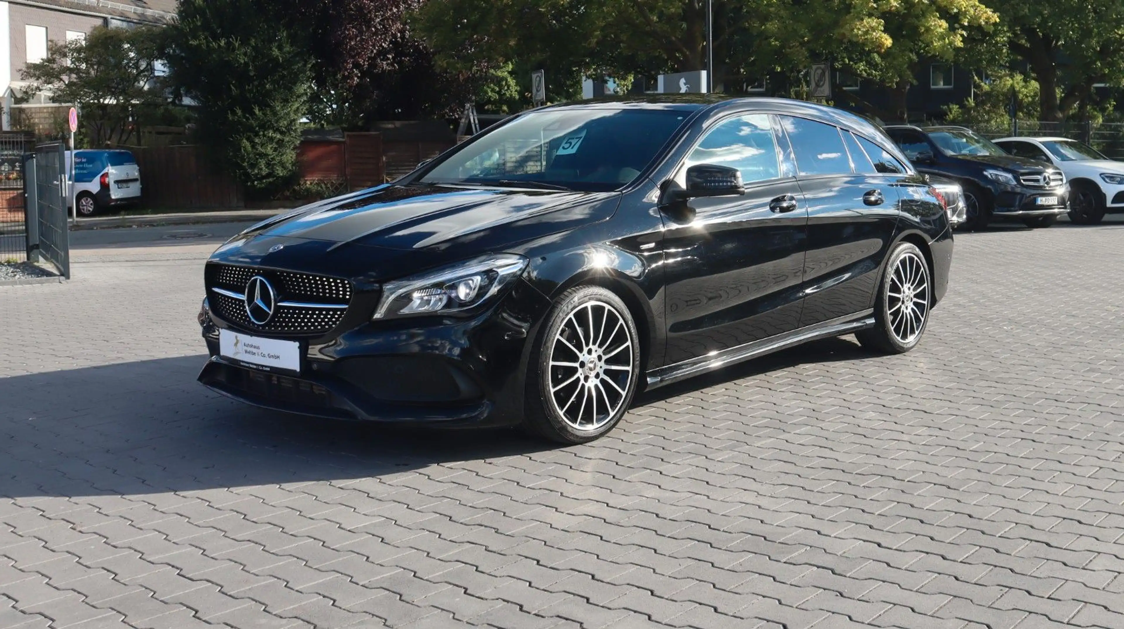 Mercedes-Benz CLA 200 AMG Sport Aut. Navi LED Ambiente PDC — photo 3