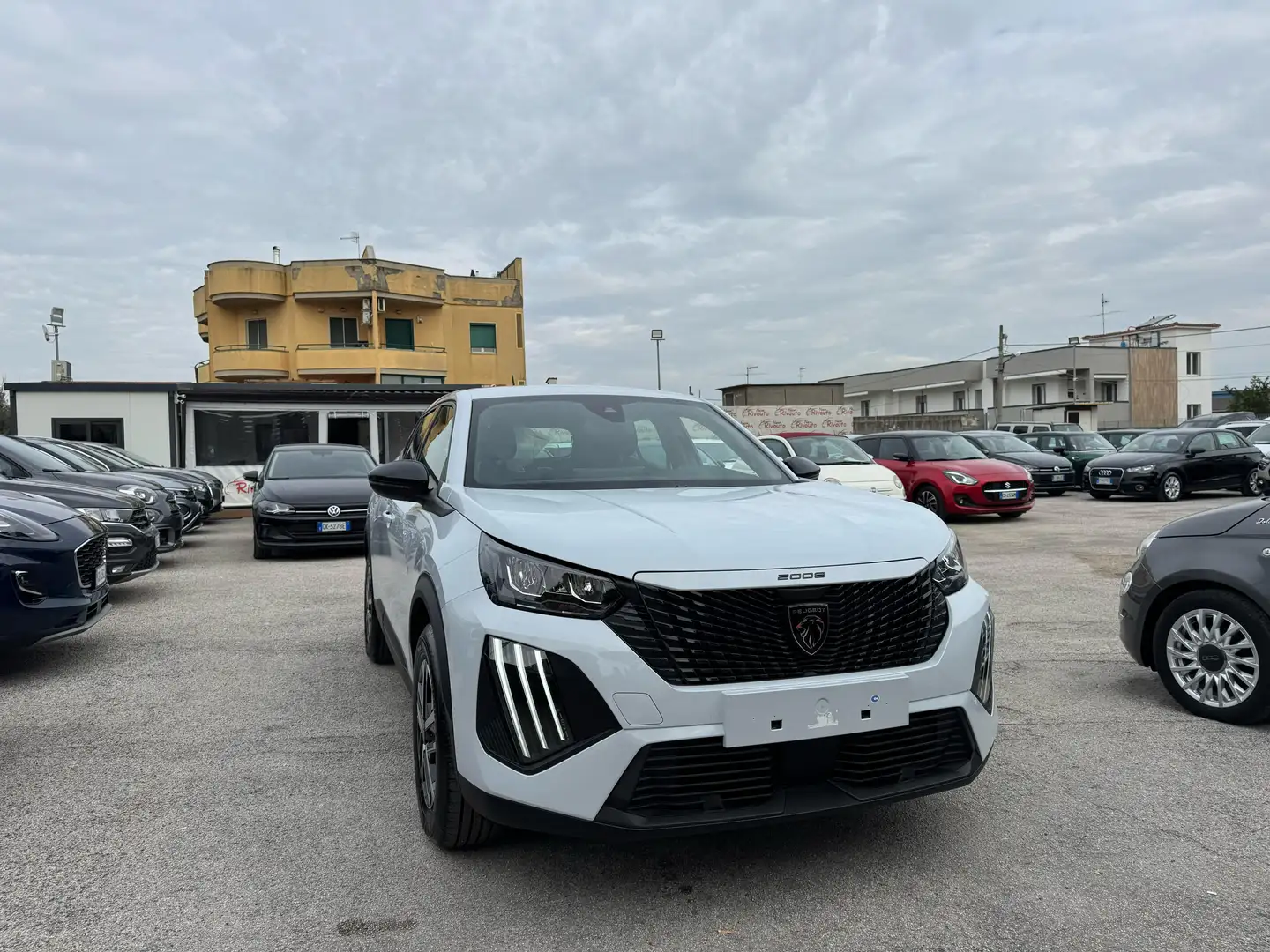 Peugeot 2008 1200 100 CV ACTIVE Bianco - 2