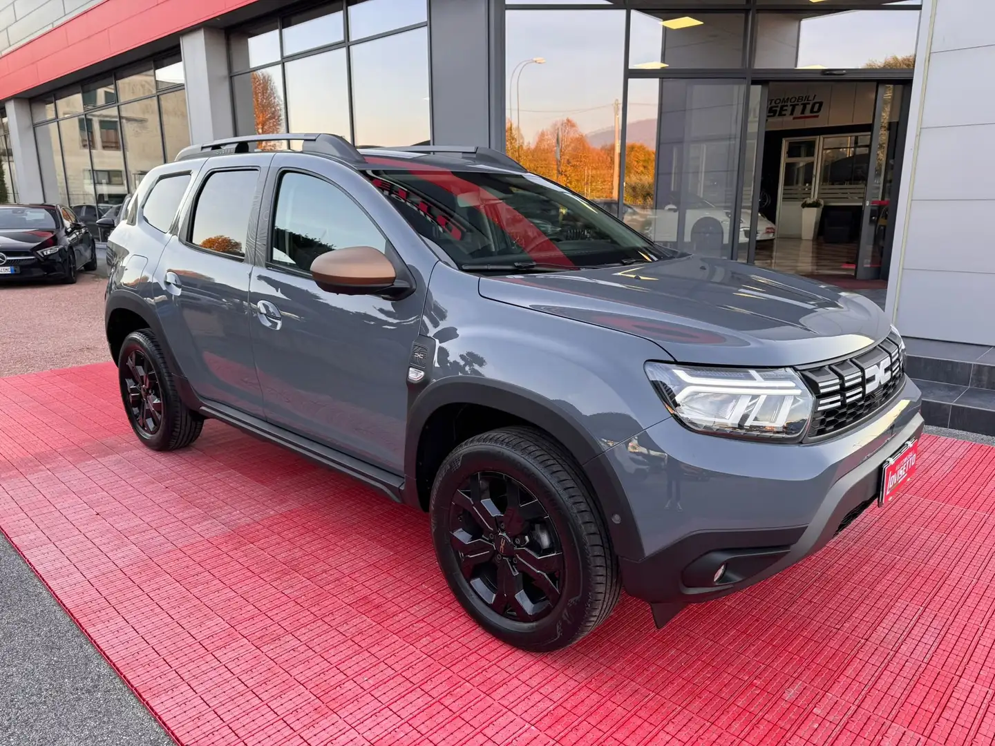 Dacia Duster 1.5 blue dci Extreme 4x2 115cv Gris - 2