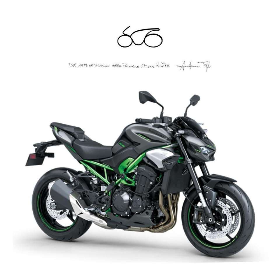 Kawasaki Z 900 .